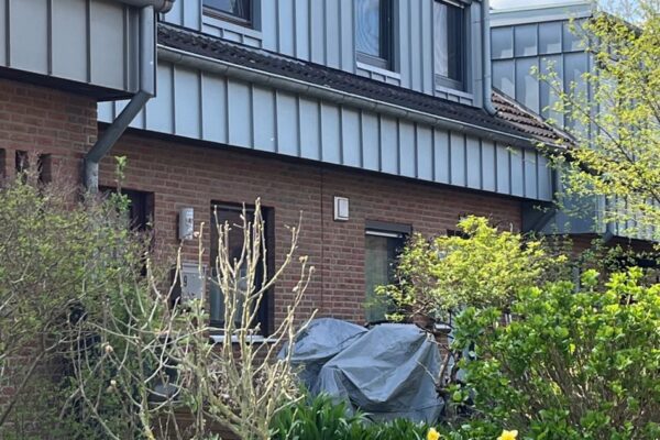 Vorderansicht von links GSP